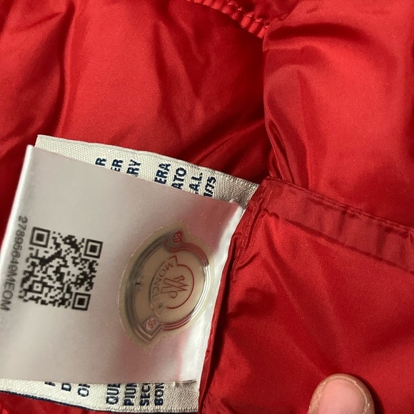 Moncler Red Glossy Puffer Jacket with Hood - Picture 7 of 14
